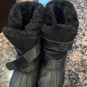 boys snow boots plus gloves